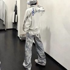 批发美式街头五线谱音符刺绣立领开衫外套<b class='q'>男</b>春秋款设计感休闲卫衣<b class='q'>夹克</b>