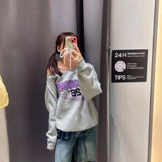 批发【斜领】曼巴棉300克 后包领彩色内外同色印花长袖宽松套头<b class='q'>卫衣</b><b class='q'>女</b>
