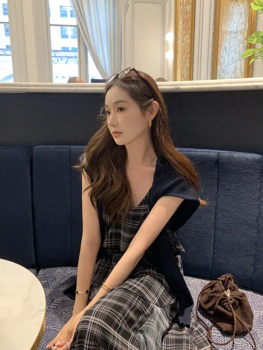 언밸런스 체크 러플 원피스 상세 이미지 26