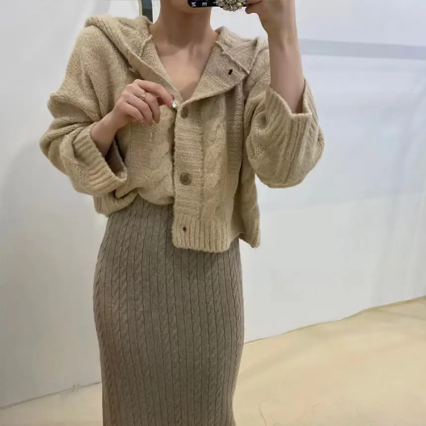 편안한 루즈 핏 니트 코트 상세 이미지 17