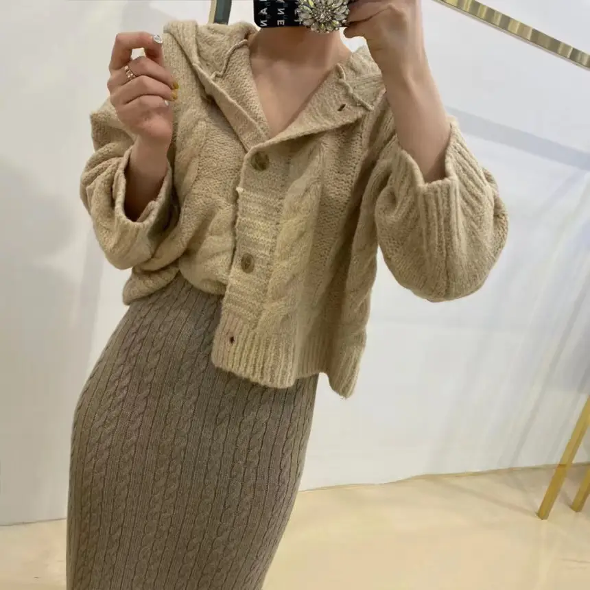 편안한 루즈 핏 니트 코트 상세 이미지 18