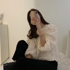 批发已出货尺码更新chic秋冬优雅皱褶泡泡格长袖衬衫女减龄甜美<b class='q'>娃娃衫</b>