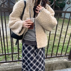 批发已出货尺码更新韩国chic<b class='q'>秋</b>冬韩系立领袖口抽绳宽松保暖羊羔毛外套