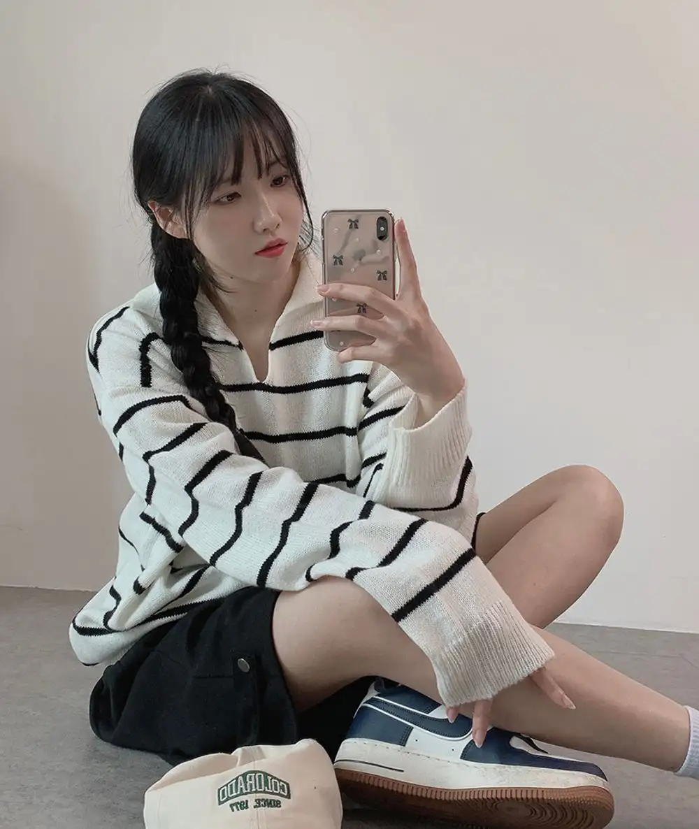 크림색 블라우스 스타일 니트 셔츠 상세 이미지 8