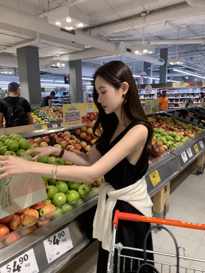 V넥 민소매 끈 디테일 롱 원피스 상세 이미지 41