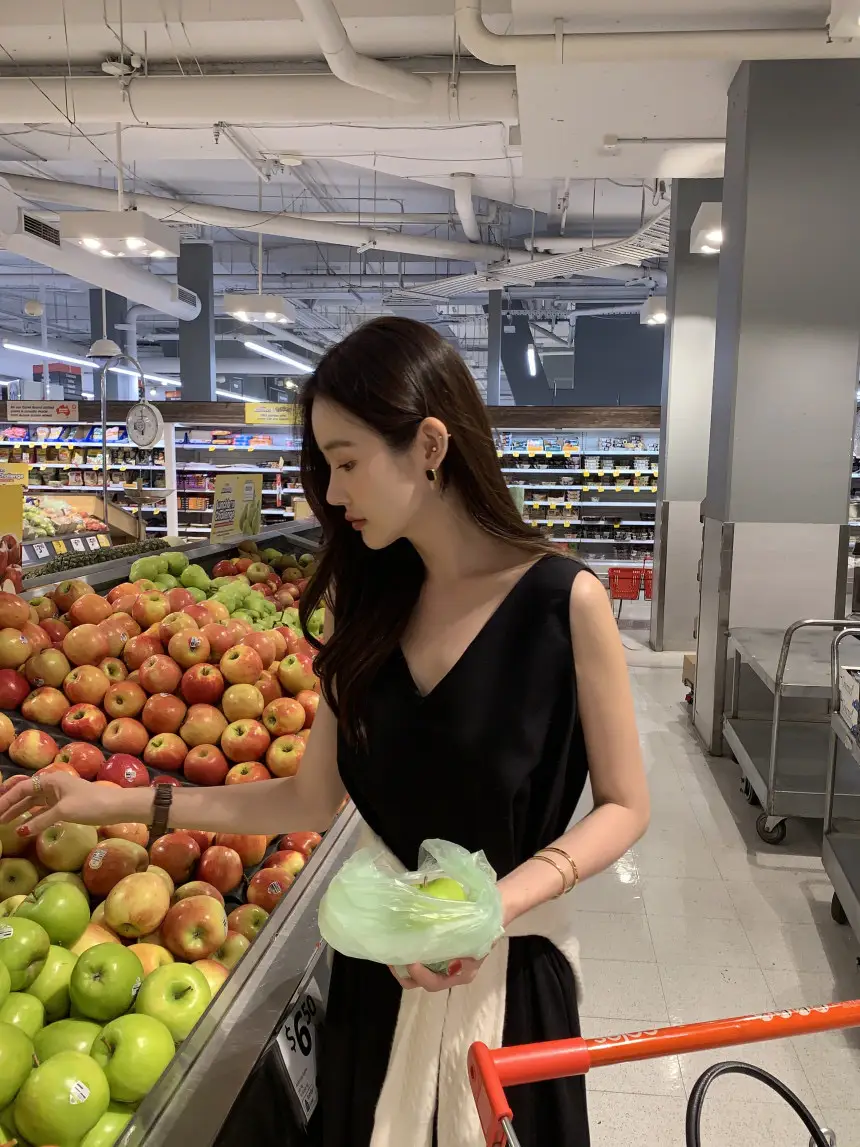 V넥 민소매 끈 디테일 롱 원피스 상세 이미지 42