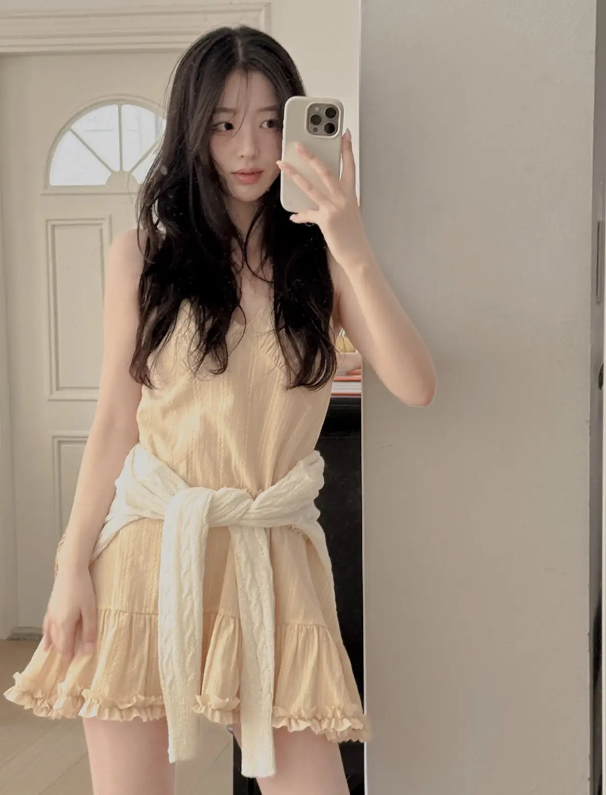 프릴 디테일 민소매 원피스 상세 이미지 9