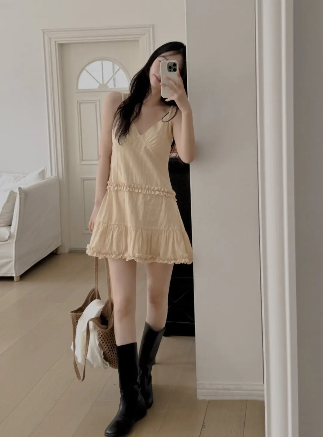 프릴 디테일 민소매 원피스 상세 이미지 32