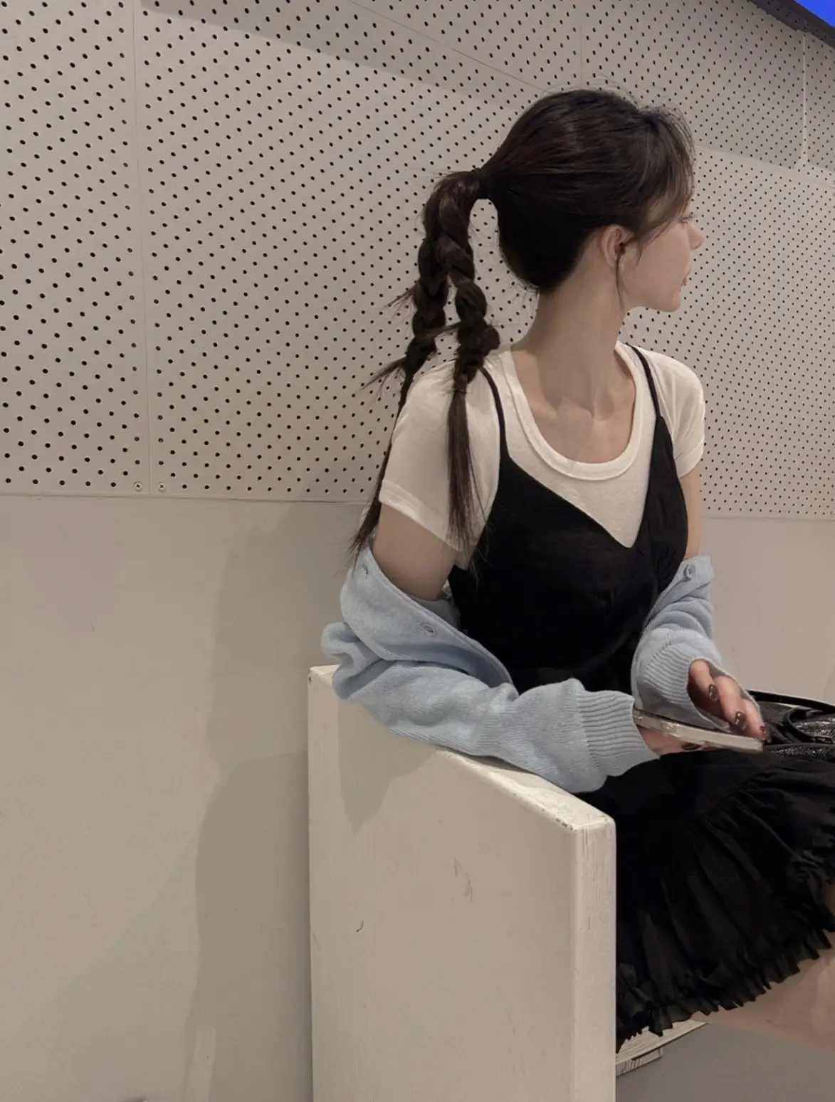 프릴 디테일 민소매 원피스 상세 이미지 43
