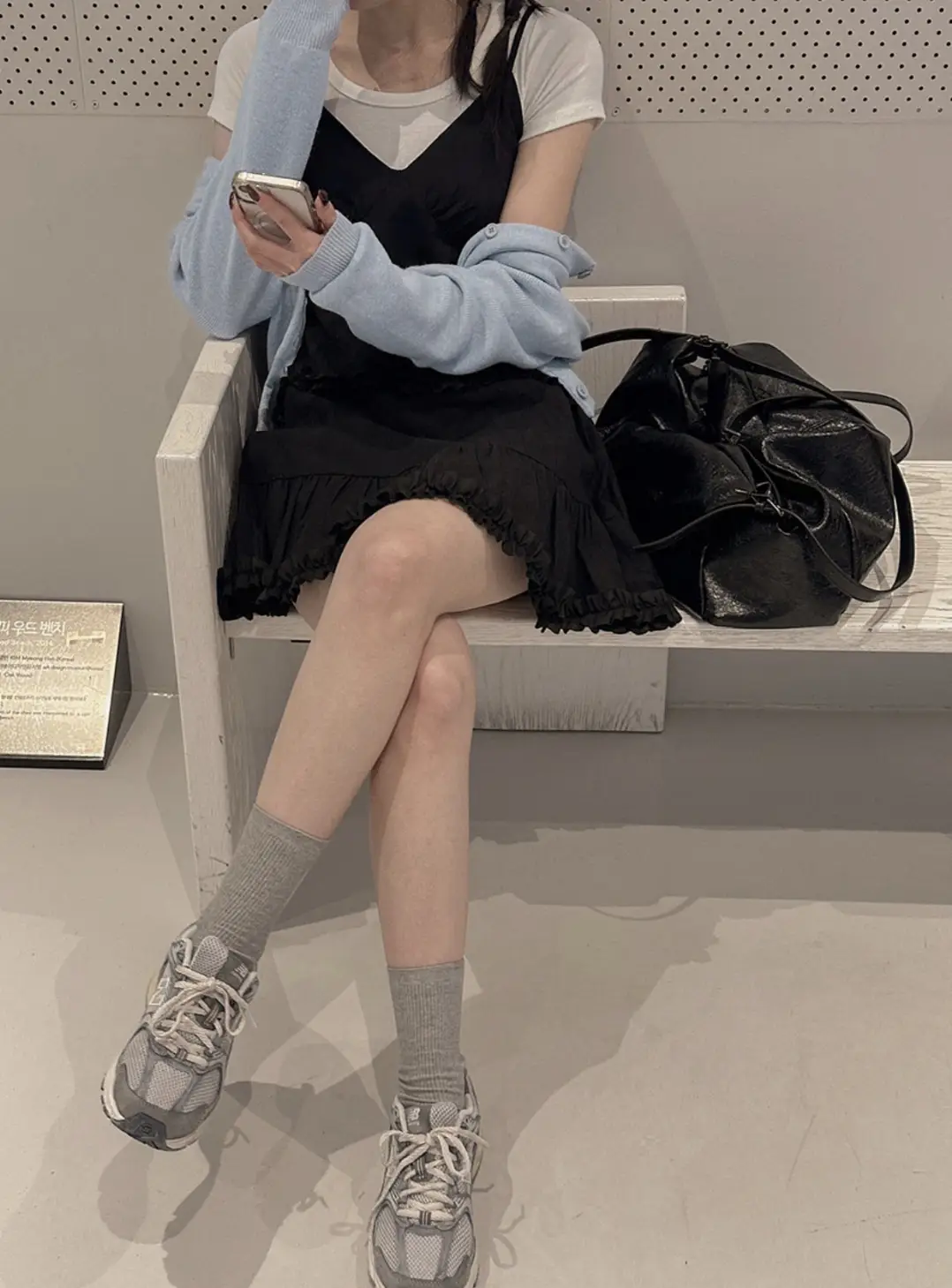 프릴 디테일 민소매 원피스 상세 이미지 52