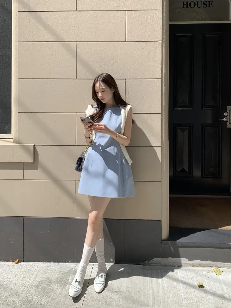 프렌치 심플 라운드넥 민소매 원피스 상세 이미지 4