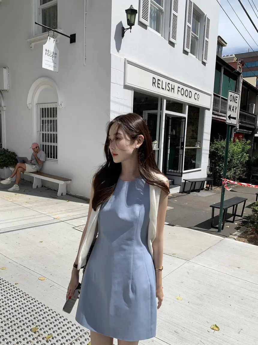 프렌치 심플 라운드넥 민소매 원피스 상세 이미지 51
