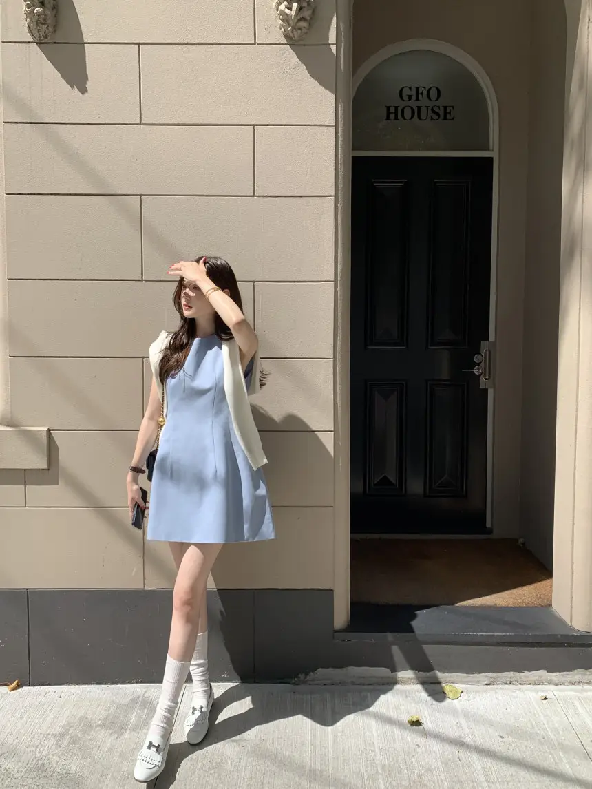 프렌치 심플 라운드넥 민소매 원피스 상세 이미지 56