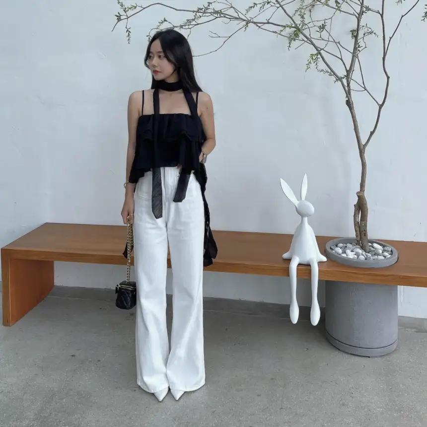 프리미엄 블랙 화이트 프릴 브라탑 셔츠 상세 이미지 17