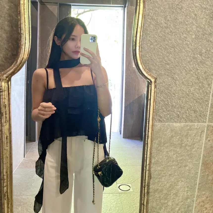 프리미엄 블랙 화이트 프릴 브라탑 셔츠 상세 이미지 28