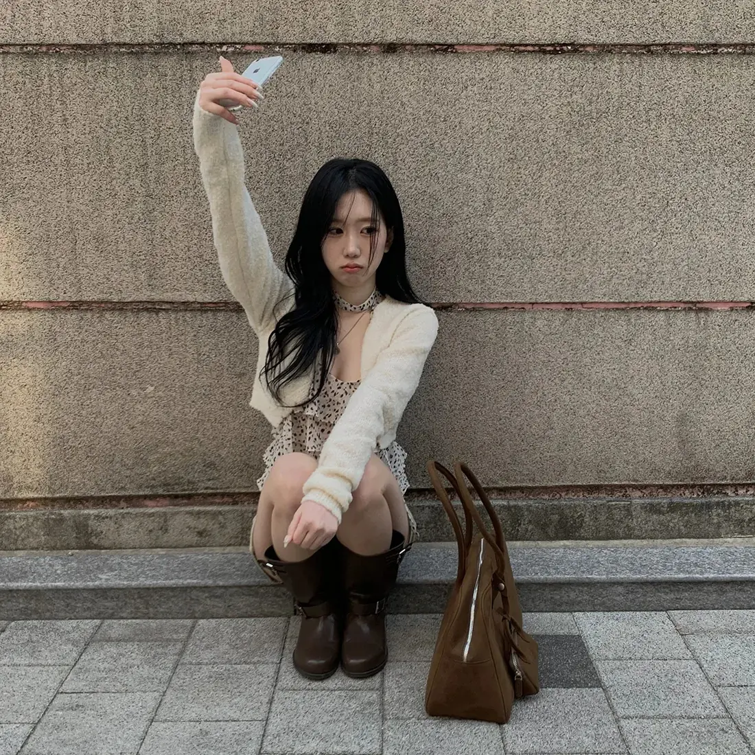 여성용 벨벳 블라우스 상세 이미지 4