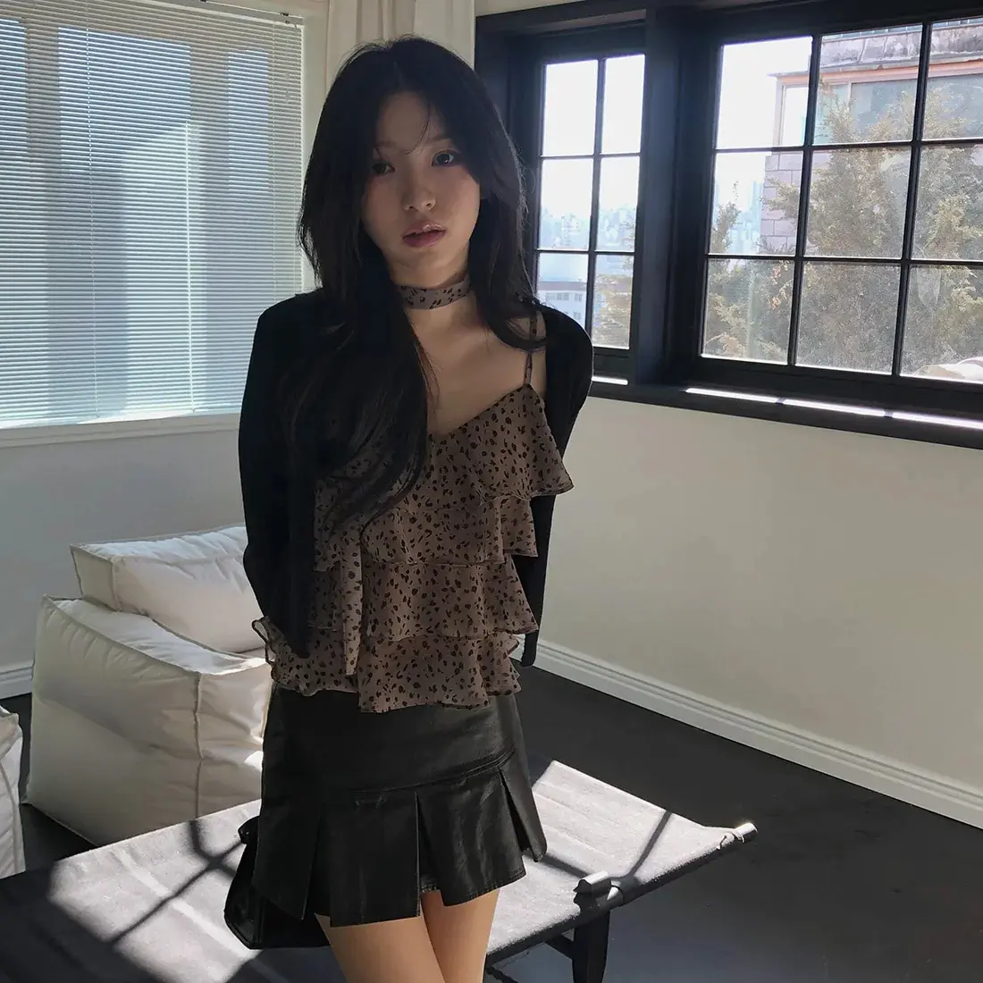 여성용 벨벳 블라우스 상세 이미지 28
