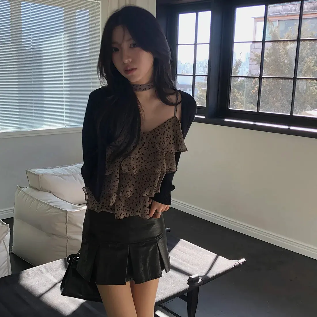 여성용 벨벳 블라우스 상세 이미지 30