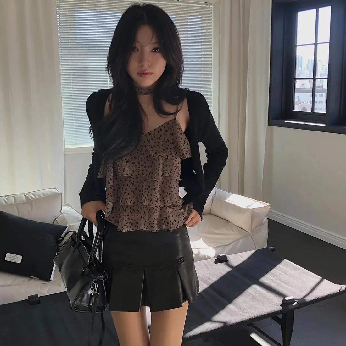 여성용 벨벳 블라우스 상세 이미지 36