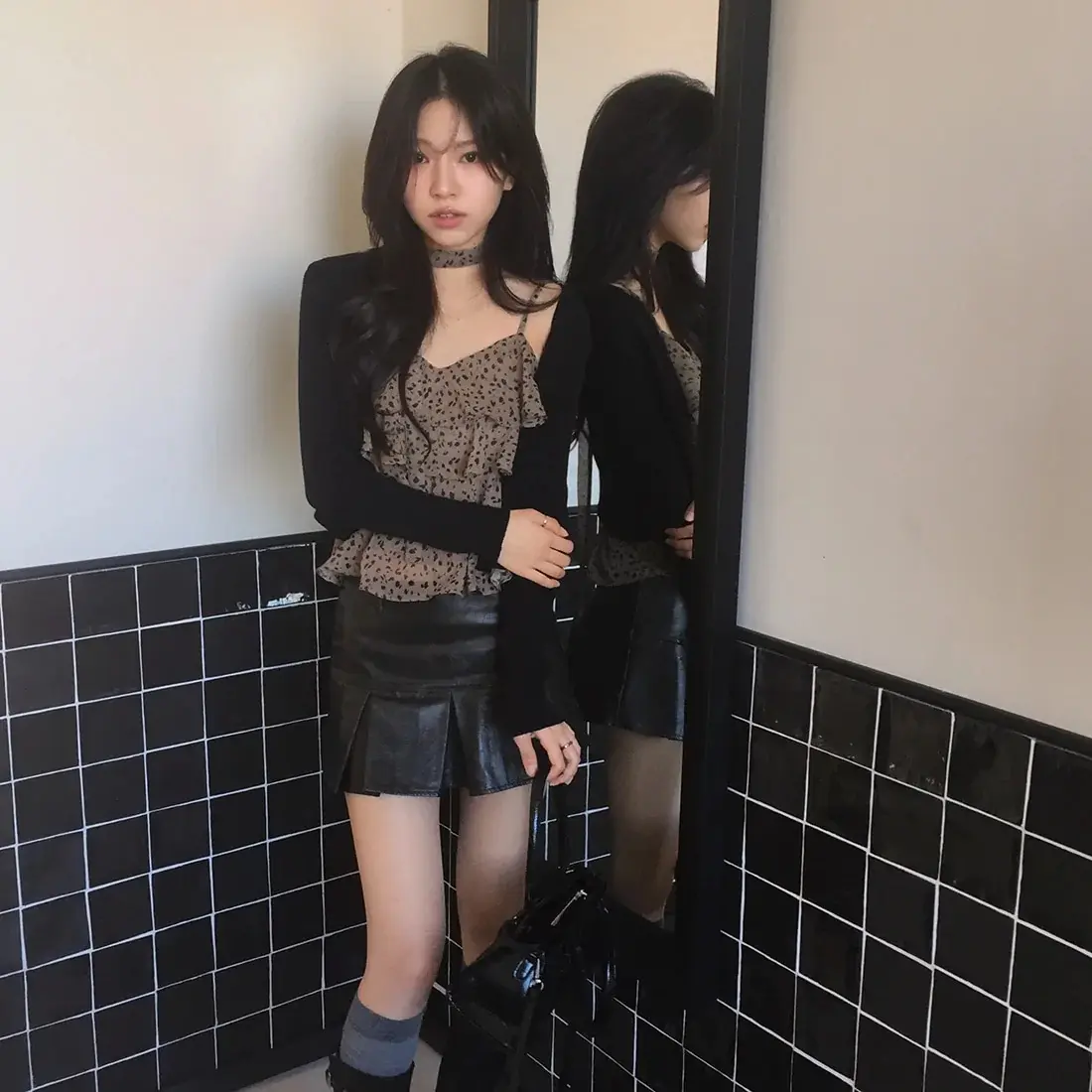 여성용 벨벳 블라우스 상세 이미지 79