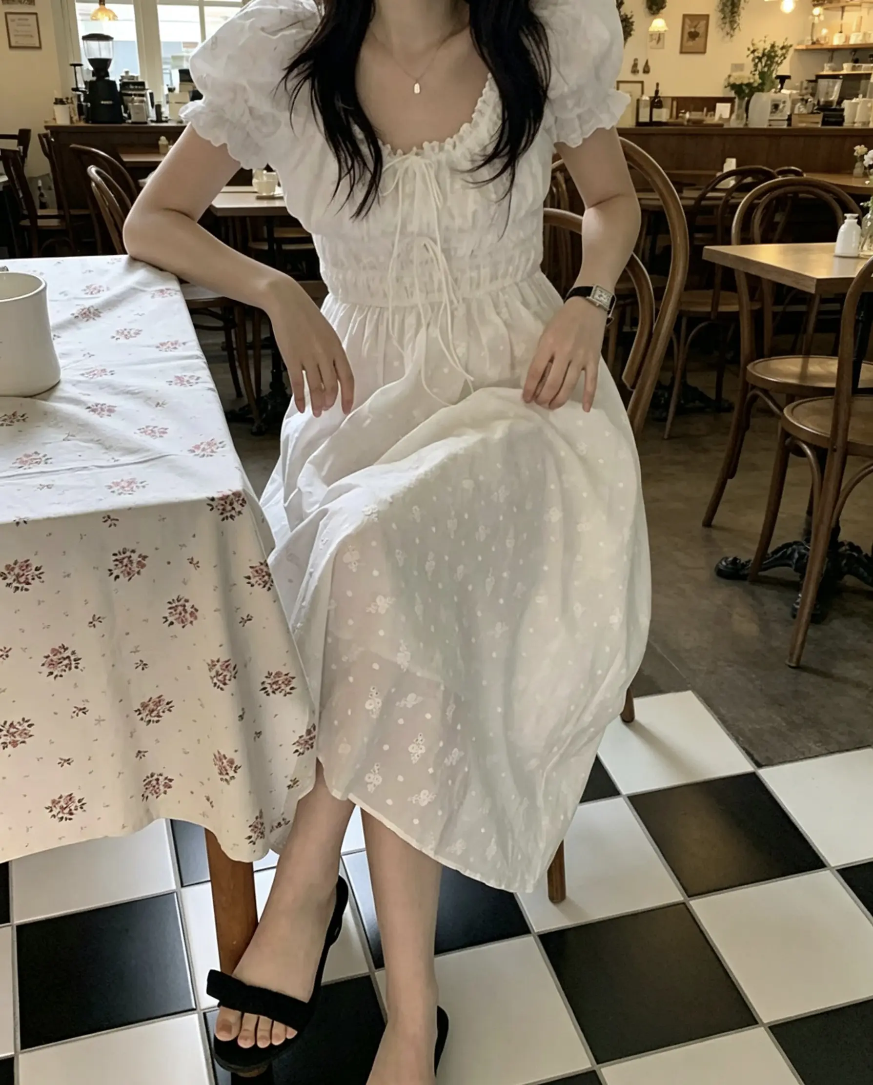 자수 자카드 주름 허리 라인 원피스 상세 이미지 3