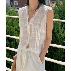 批发<b class='q'>韩国</b>chic夏季新款 ins薄款格子蕾丝花边无袖衬衫