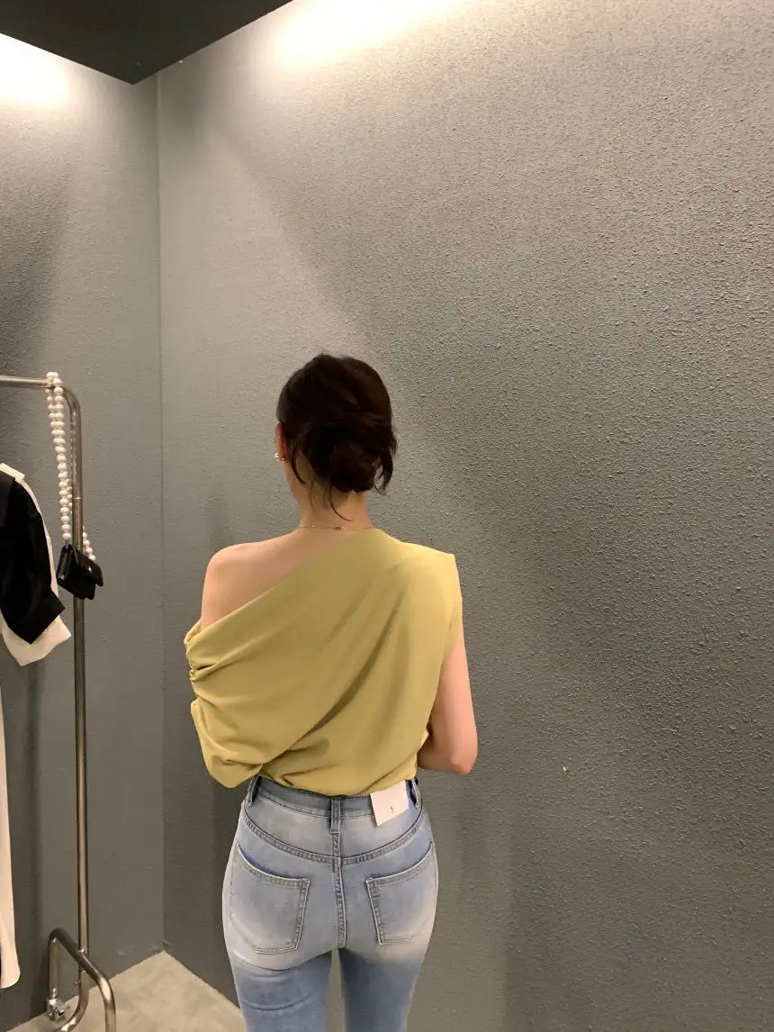 프렌치 원숄더 티셔츠 상세 이미지 4
