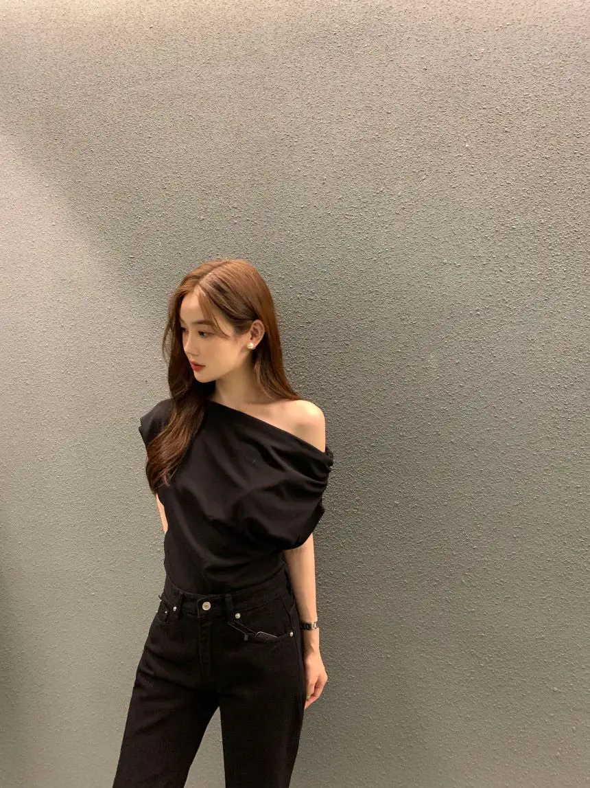 프렌치 원숄더 티셔츠 상세 이미지 14