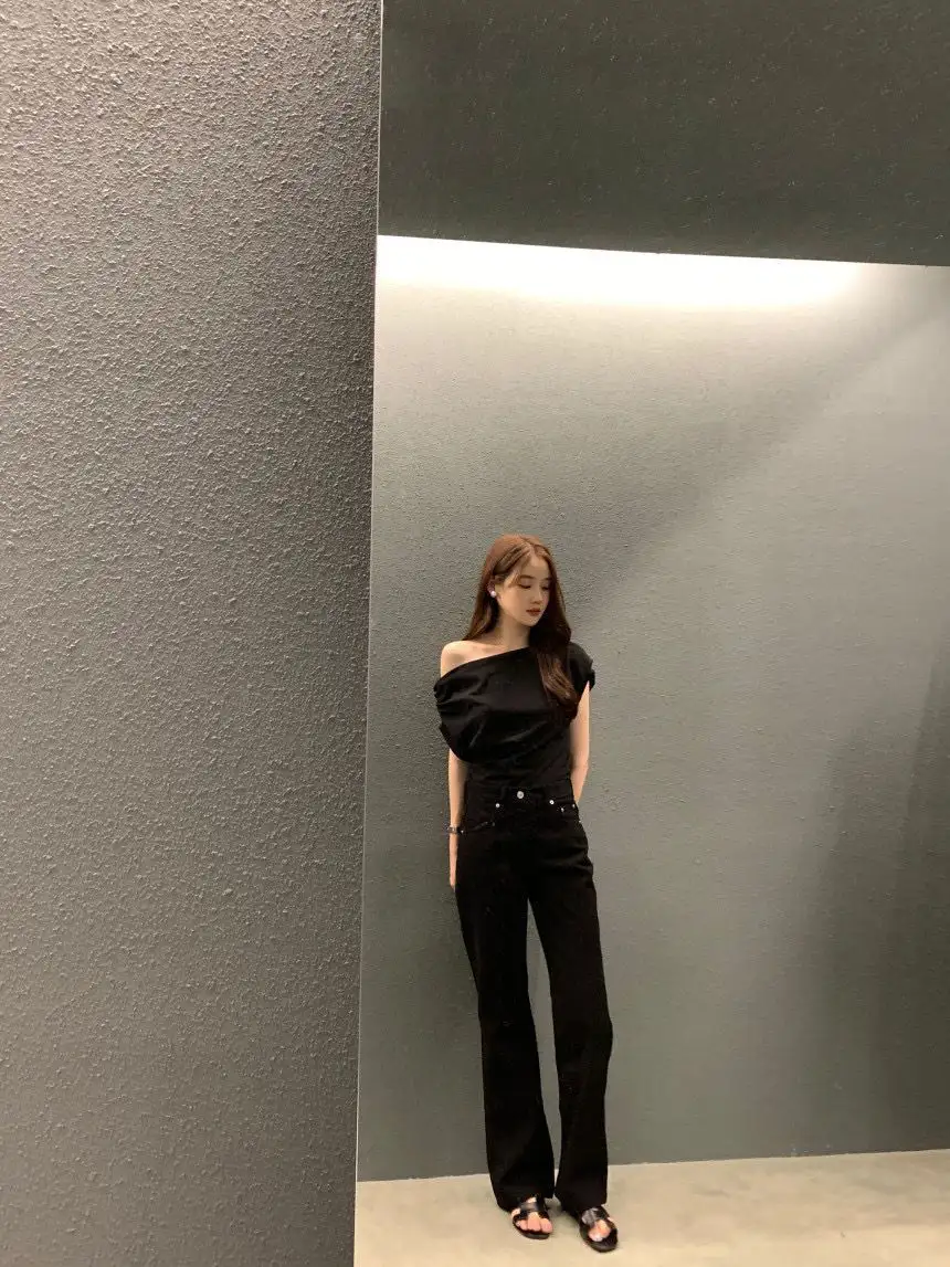 프렌치 원숄더 티셔츠 상세 이미지 15