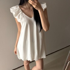批发韩国chic夏季新款ins<b class='q'>可爱</b>飞飞袖甜美花苞连衣裙