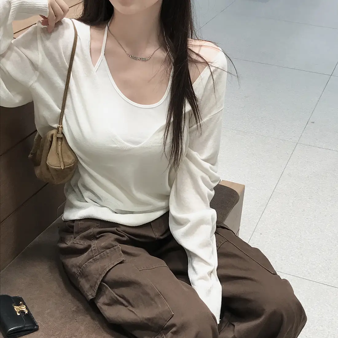 V넥 긴소매 니트 상세 이미지 18