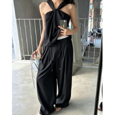 批发<b class='q'>韩国</b>chic夏季新款高级感条纹挂脖背心＋拼接松紧阔腿裤两件<b class='q'>套装</b>