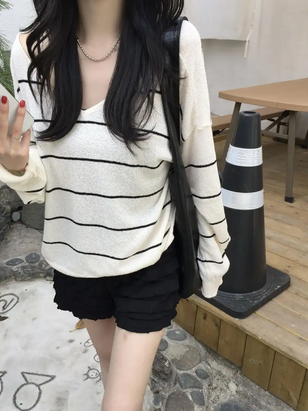프렌치 백홀 스트라이프 니트 상세 이미지 38