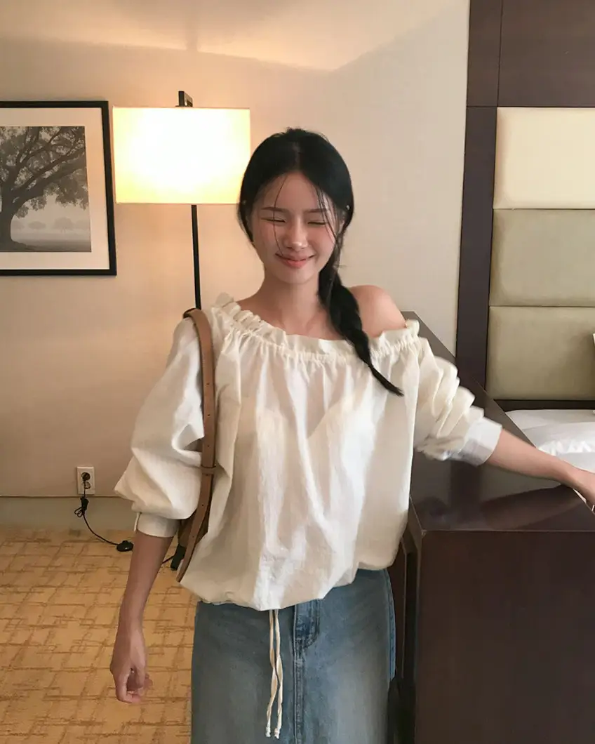 오프숄더 스트링 세로줄무늬 긴소매 셔츠 상세 이미지 21