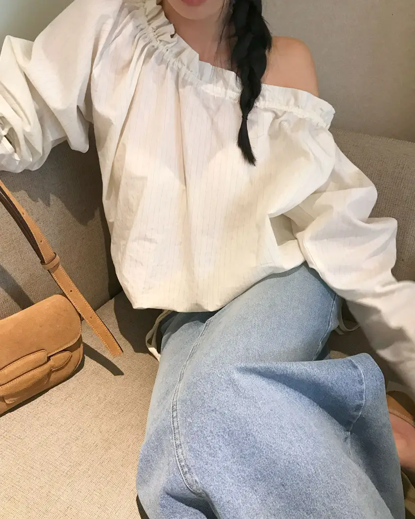오프숄더 스트링 세로줄무늬 긴소매 셔츠 상세 이미지 26