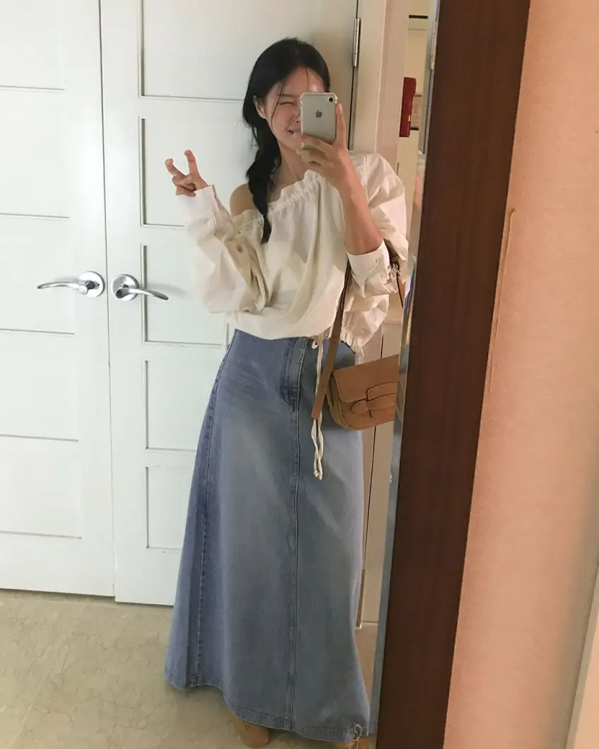 오프숄더 스트링 세로줄무늬 긴소매 셔츠 상세 이미지 30