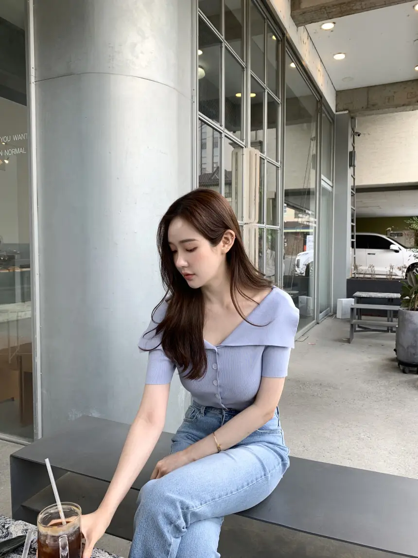 오프숄더 반소매 니트 상세 이미지 6