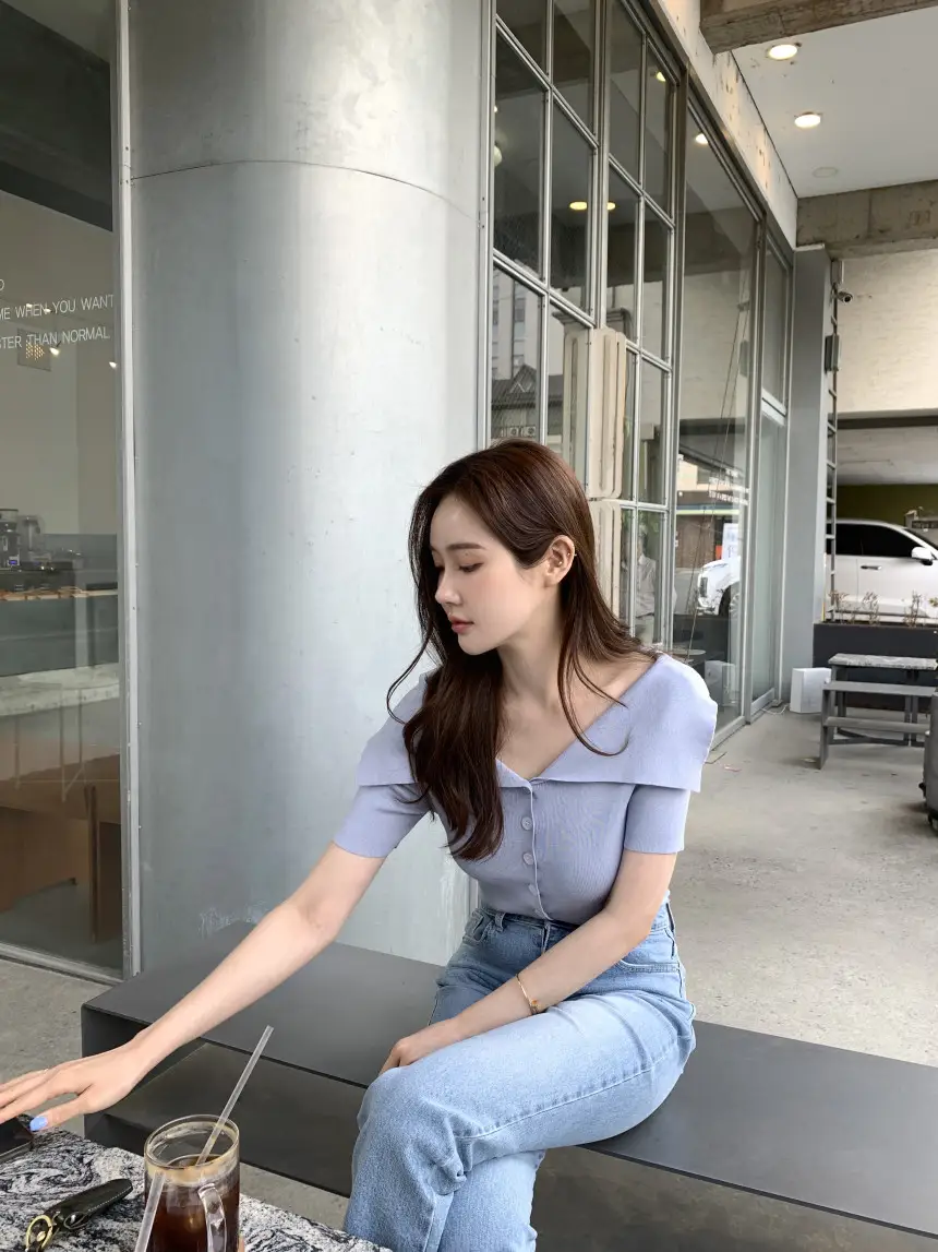 오프숄더 반소매 니트 상세 이미지 10