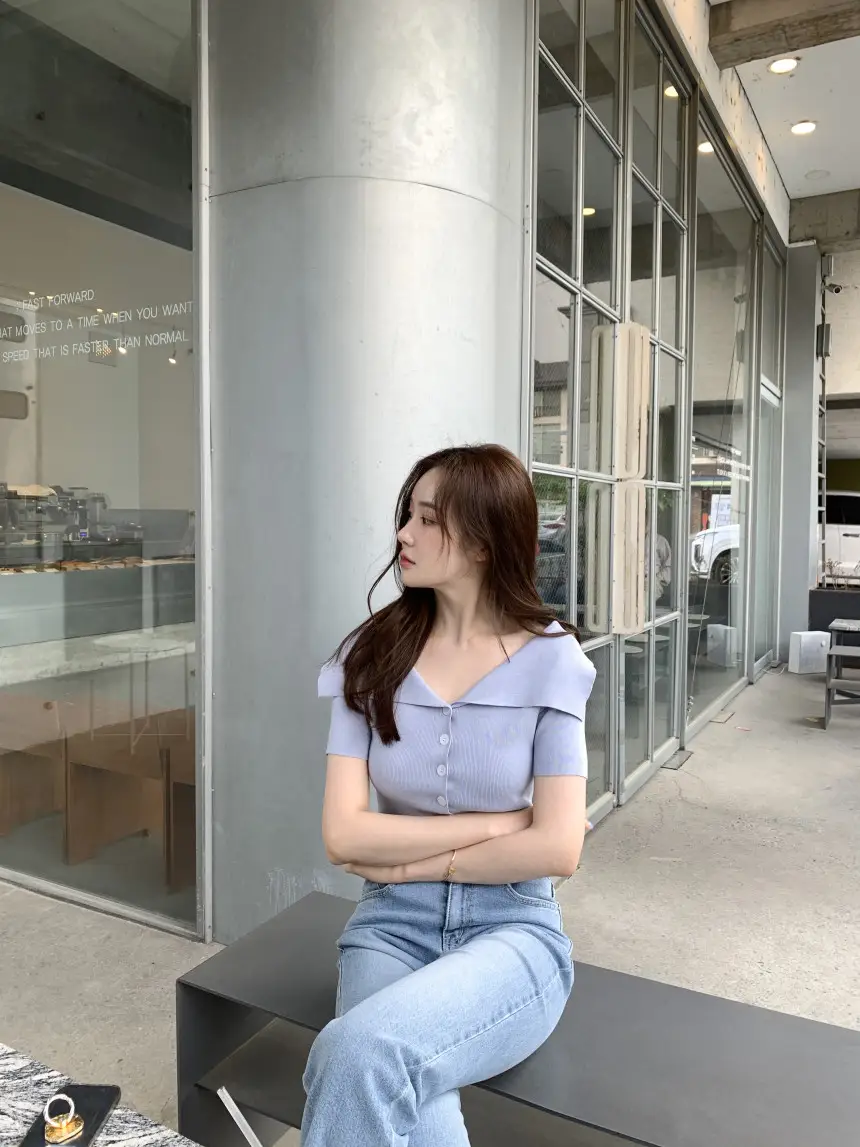오프숄더 반소매 니트 상세 이미지 14