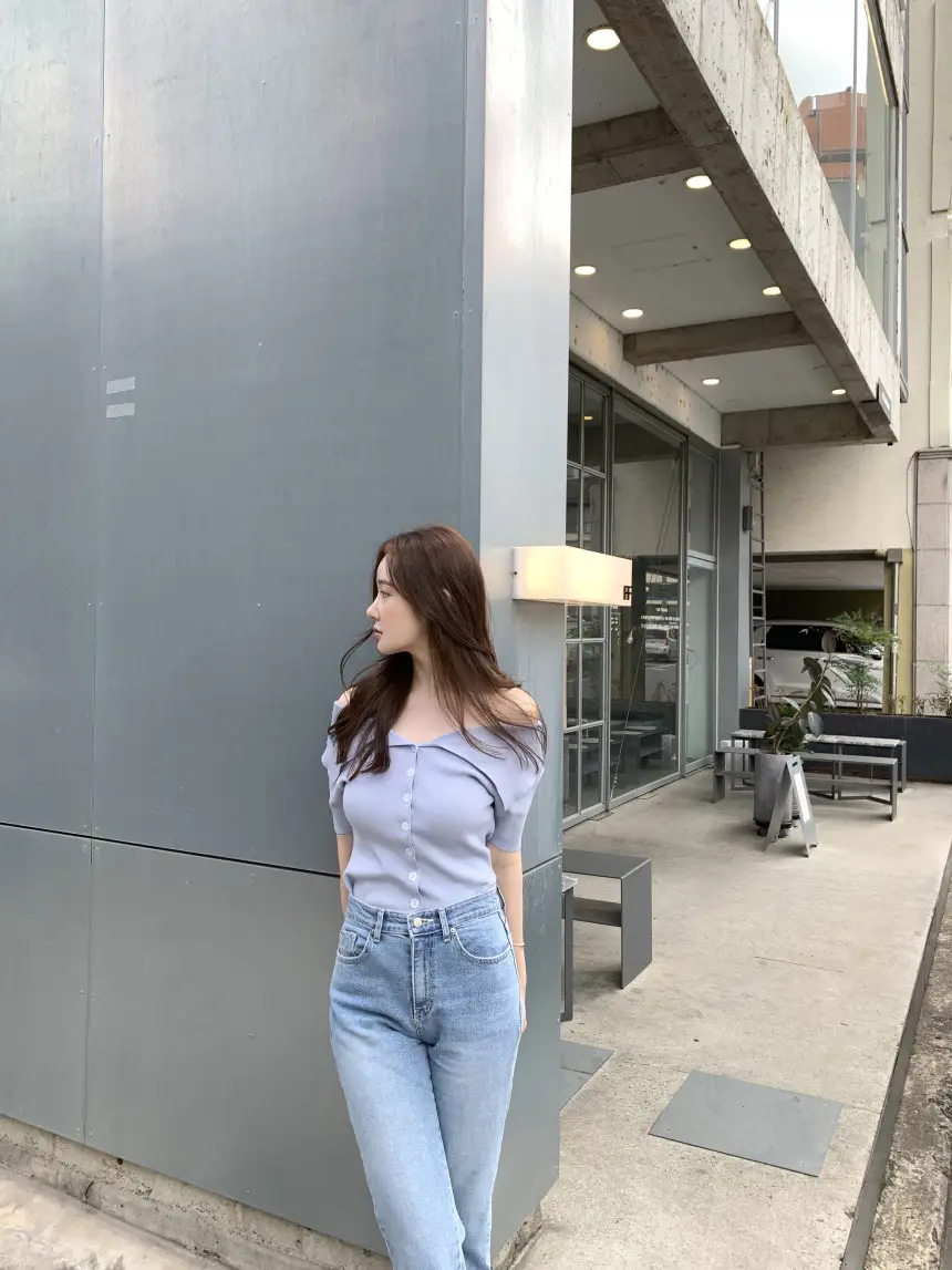오프숄더 반소매 니트 상세 이미지 18