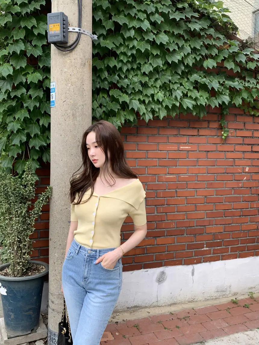 오프숄더 반소매 니트 상세 이미지 21