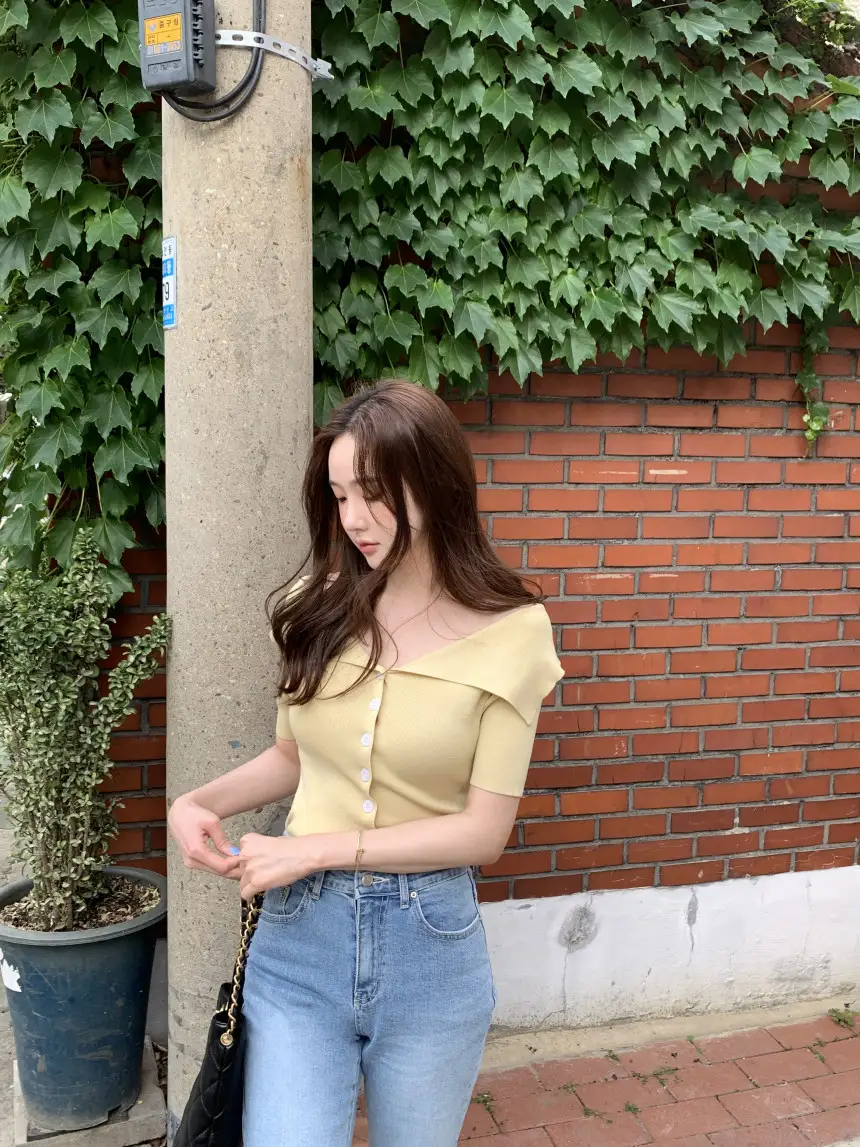 오프숄더 반소매 니트 상세 이미지 22