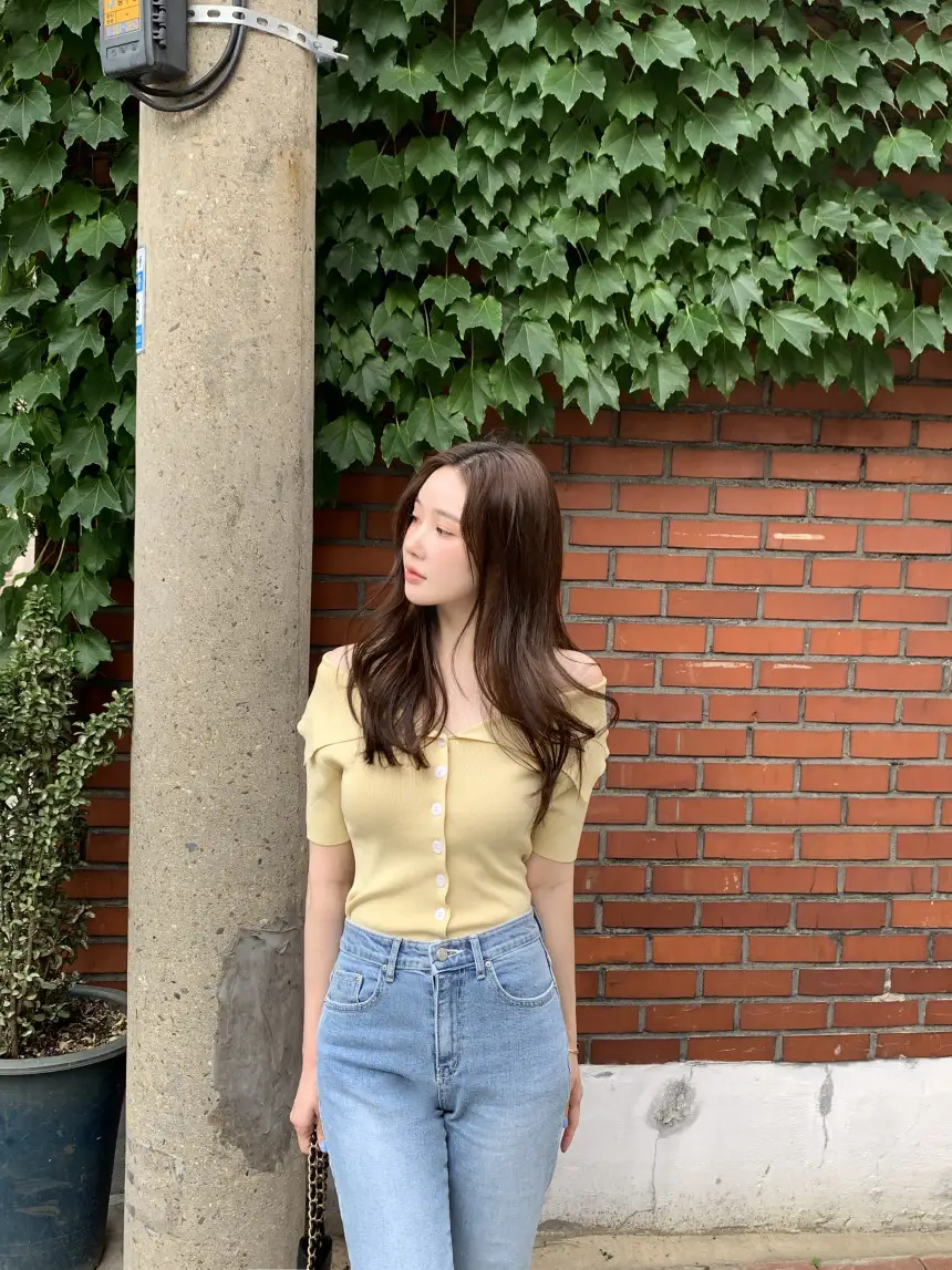 오프숄더 반소매 니트 상세 이미지 27
