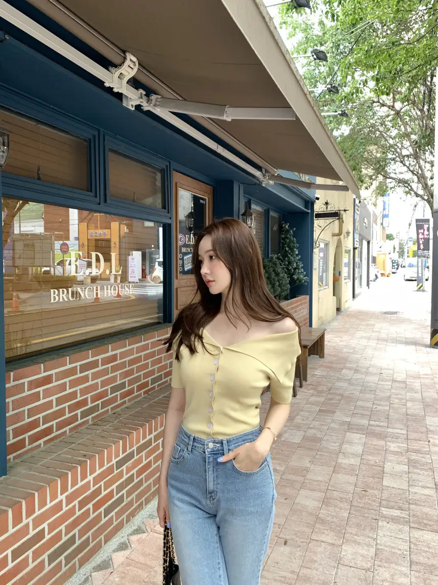 오프숄더 반소매 니트 상세 이미지 30