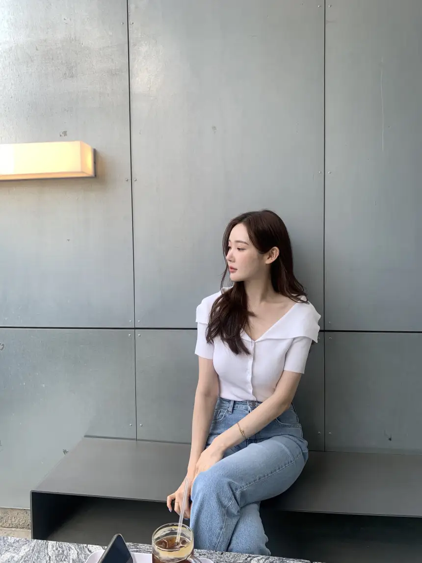 오프숄더 반소매 니트 상세 이미지 35