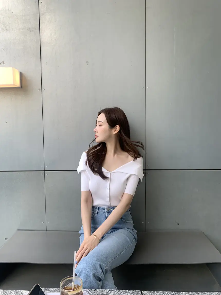 오프숄더 반소매 니트 상세 이미지 42