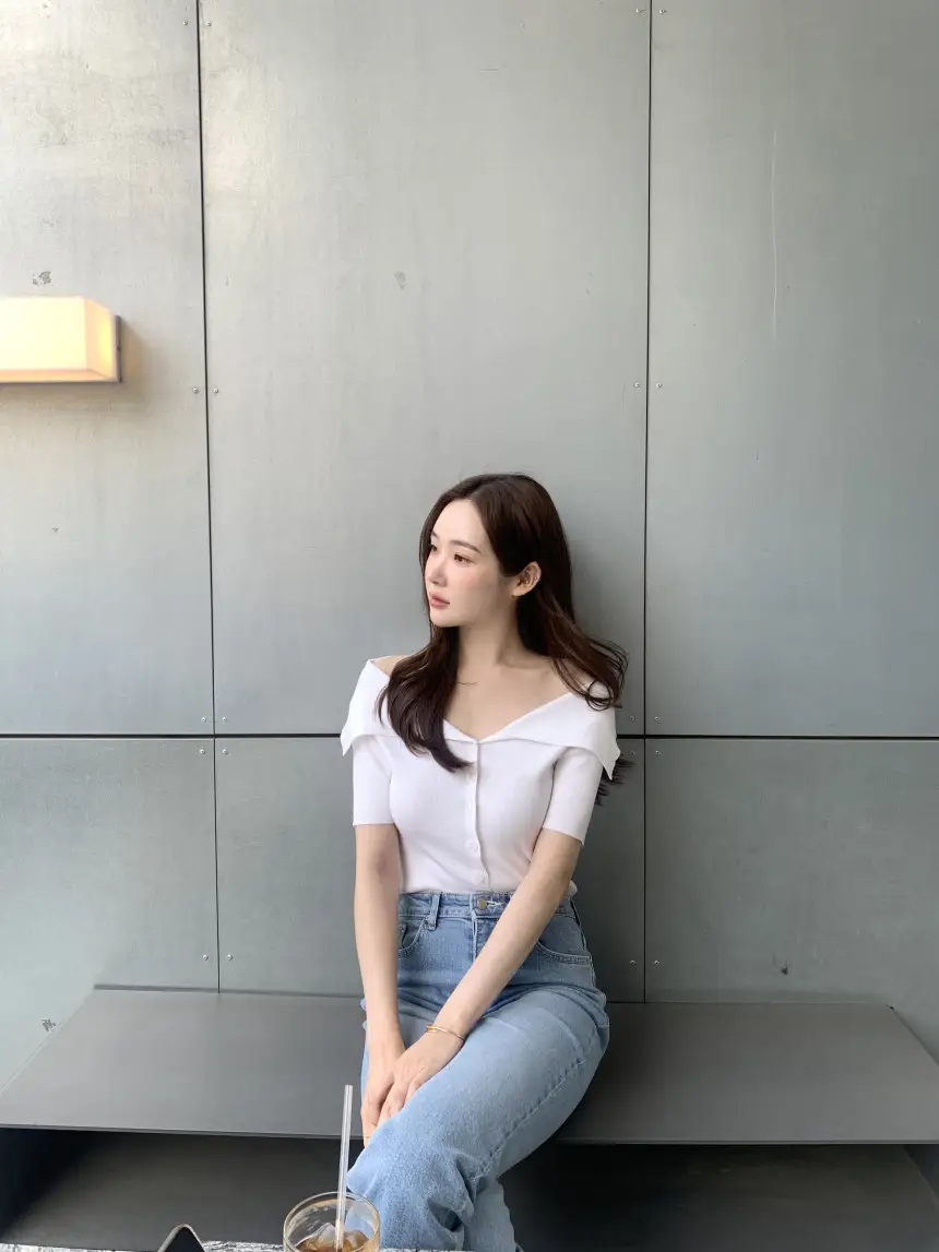 오프숄더 반소매 니트 상세 이미지 43