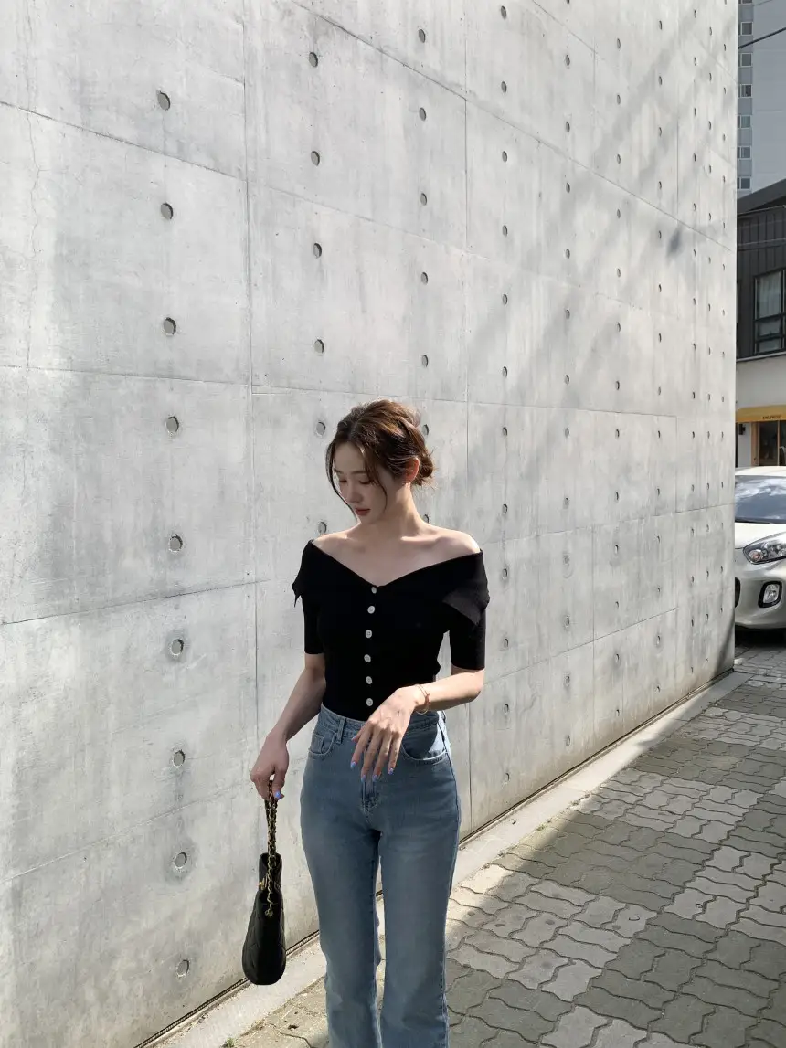 오프숄더 반소매 니트 상세 이미지 47