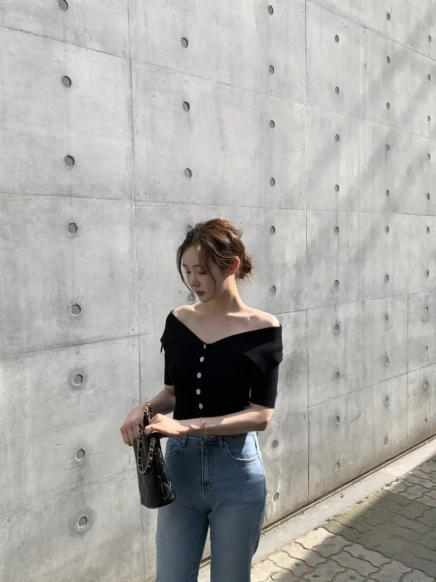 오프숄더 반소매 니트 상세 이미지 56