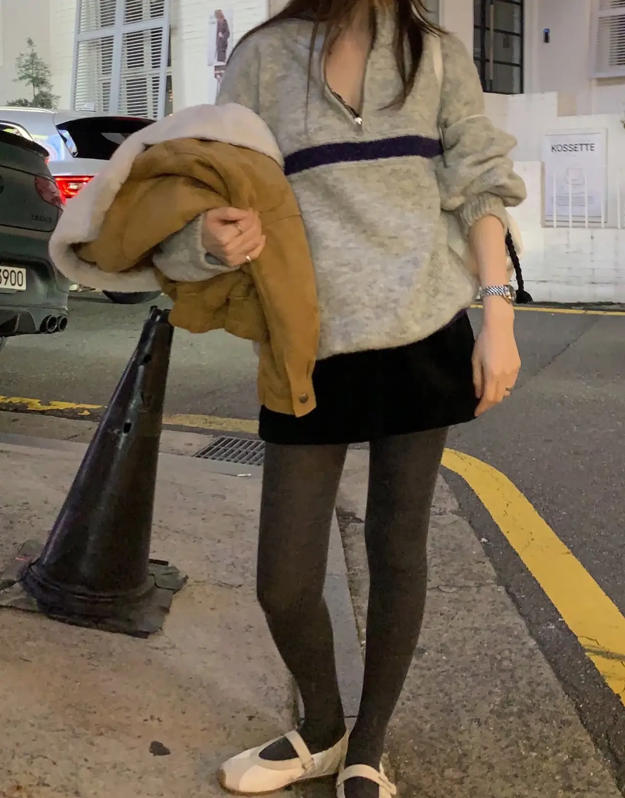 스탠드 칼라 지퍼 배색 루즈핏 니트 상세 이미지 14
